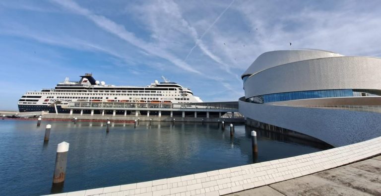 Terminal de Cruzeiros do Porto de Leixões acolhe escala inaugural do