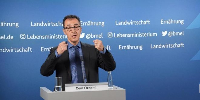 Deutschland macht Fortschritte beim Tierkennzeichnungsgesetz.  Schweinefleisch ist nach der fettigen Form benannt